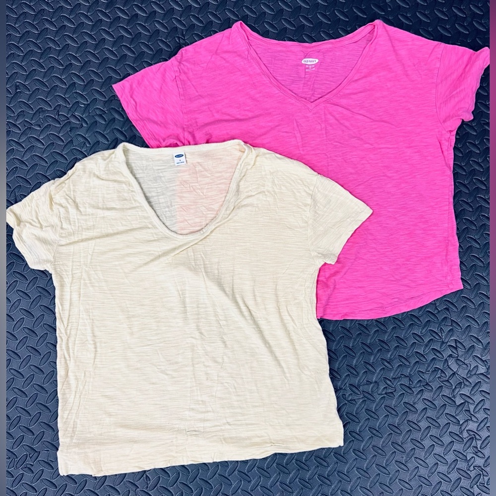 OLDNAVY 2 PCS T-Shirts for Womens. Color Pink (Medium) and Yellow (Small).